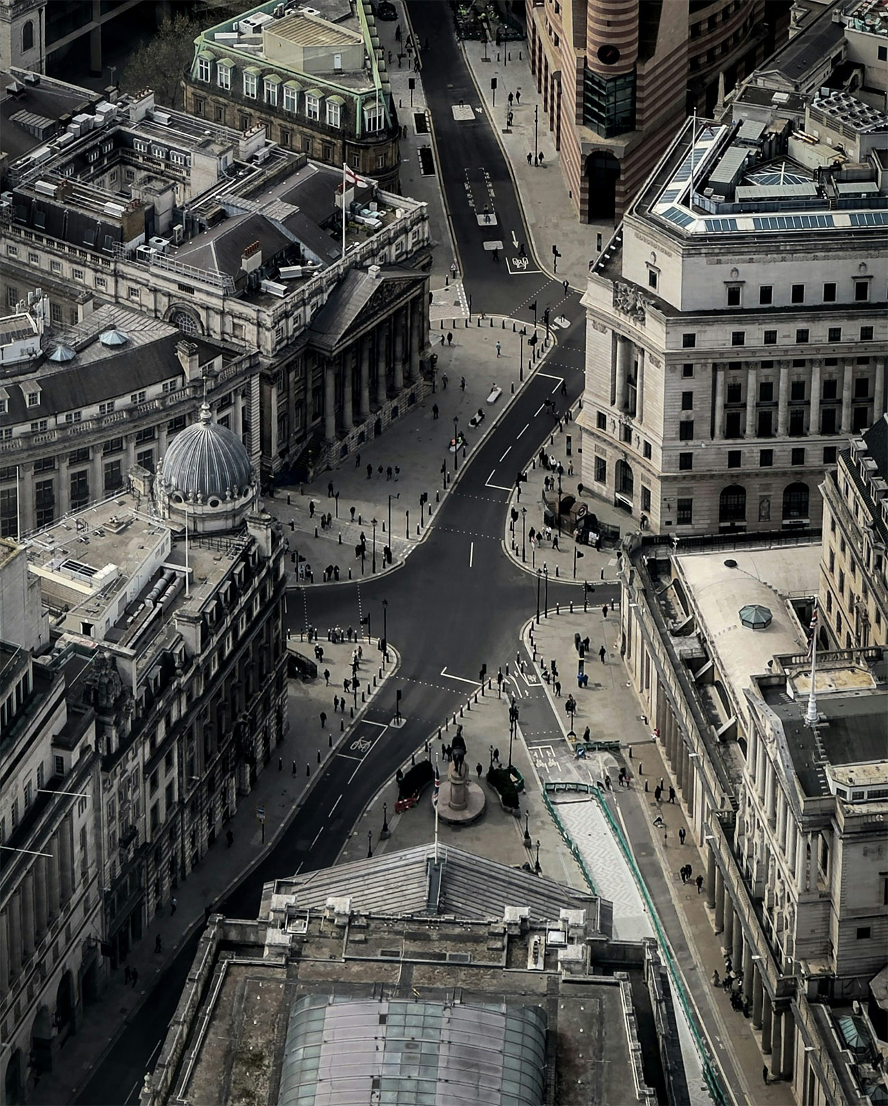 James Whitfield, Director of Pinnacle Accountancy Partners, in a modern London office